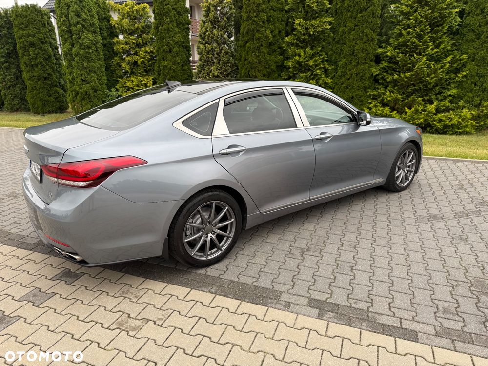 Genesis G80 - 10