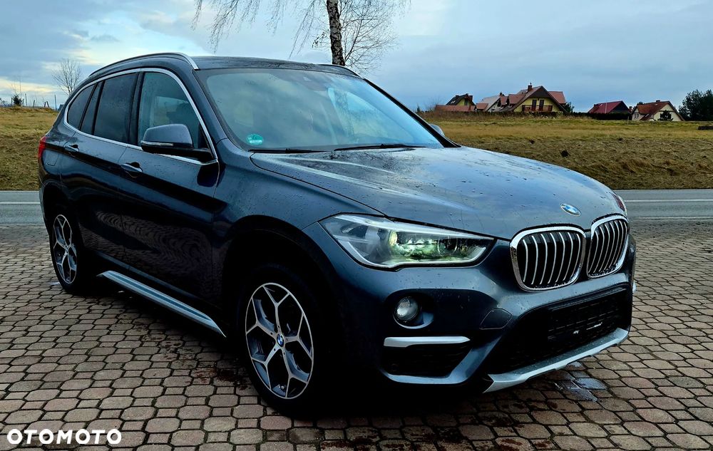 BMW X1 xDrive18d Sport Line - 3