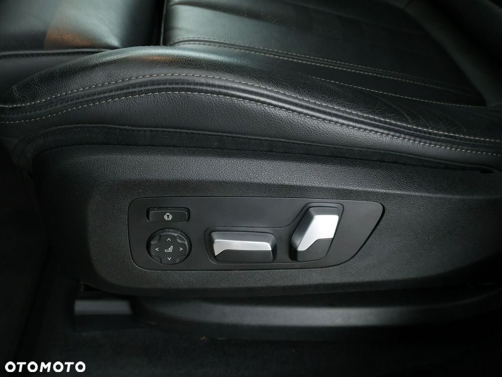 BMW X5 xDrive30d - 33