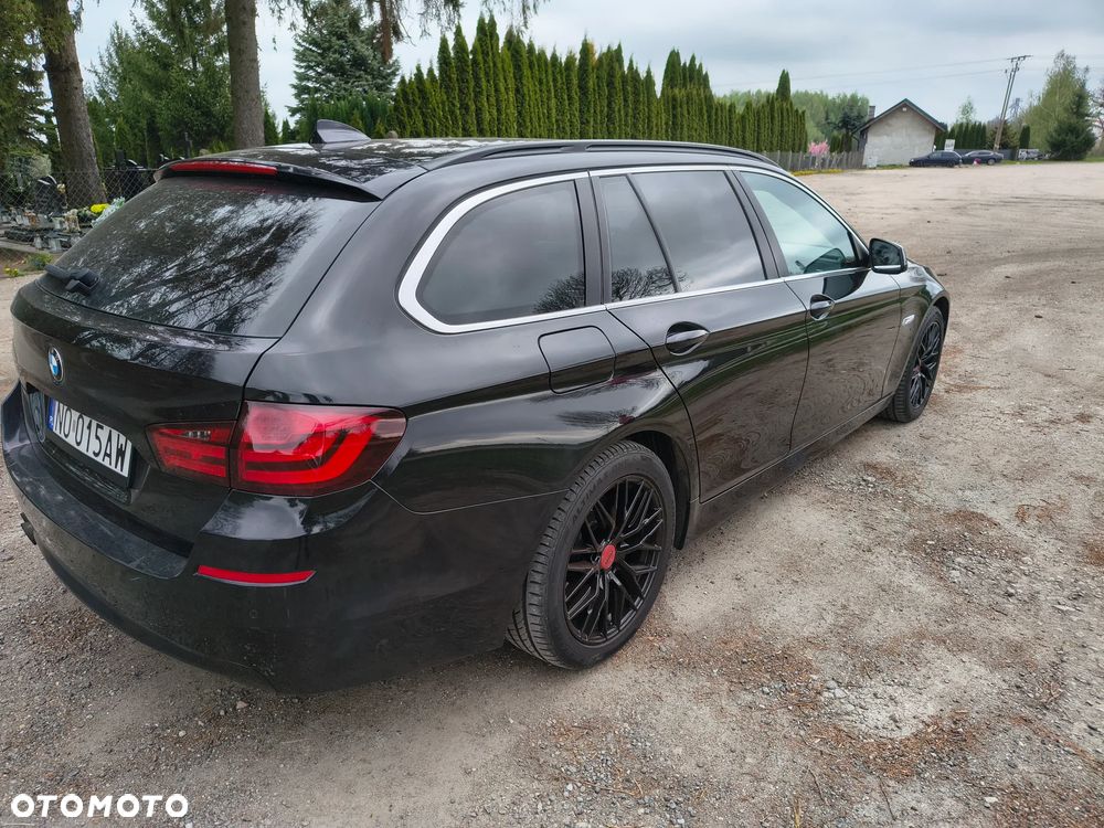 BMW Seria 5 520d Touring - 3