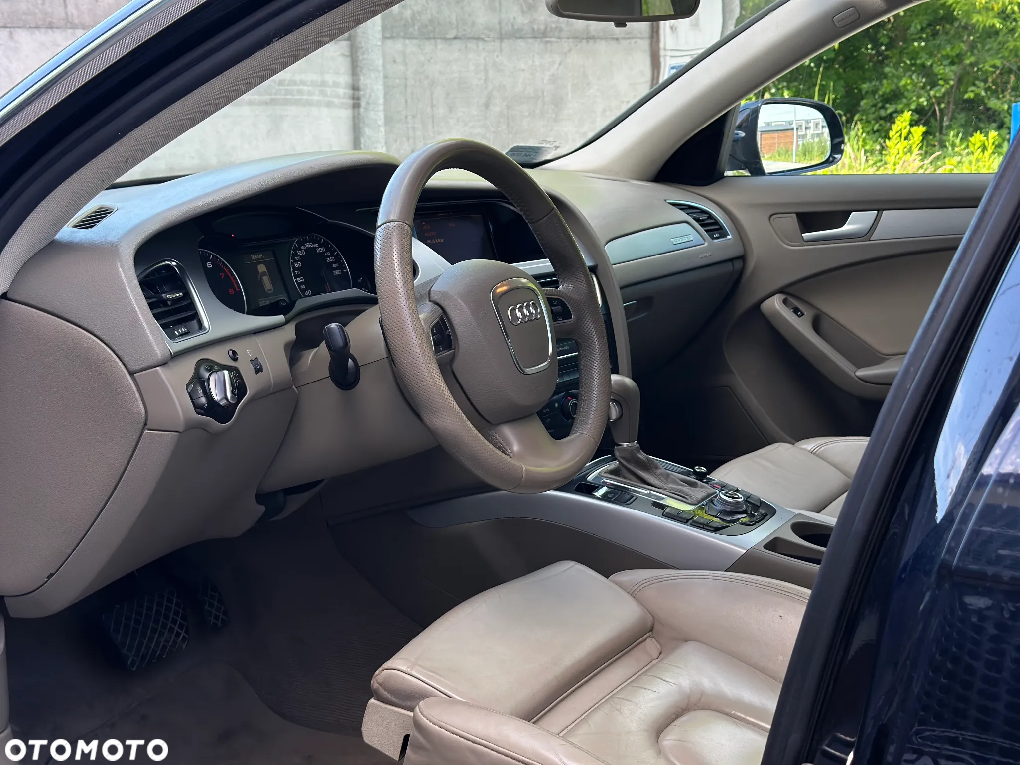 Audi A4 3.2 FSI Quattro Tiptronic - 8