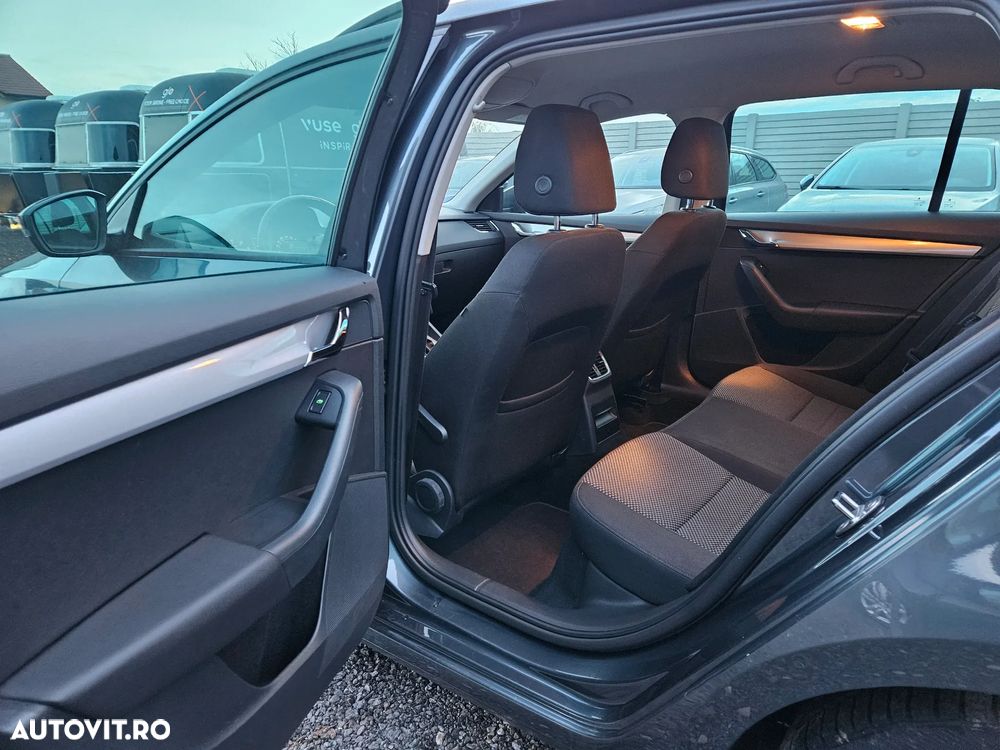 Skoda Octavia Combi 1.0 TSI DSG Clever - 14