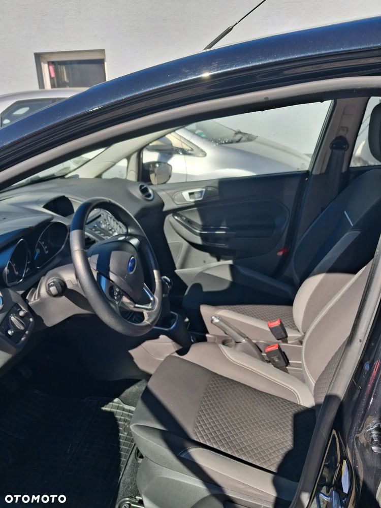 Ford Fiesta - 19