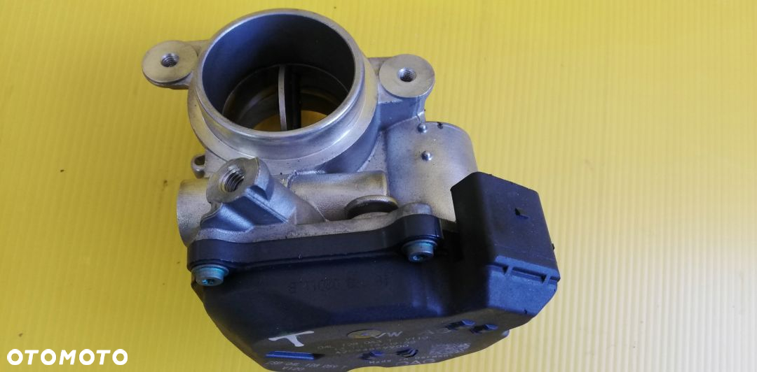 Przepustnica 04L128063T A4 B8 A5 A6 C7 2,0TDI - 2