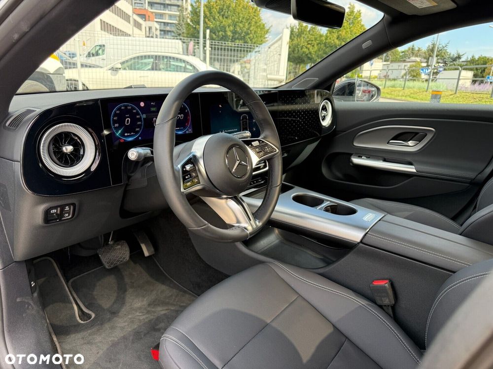 Mercedes-Benz CLA 200 mHEV 4-Matic 8G-DCT - 15