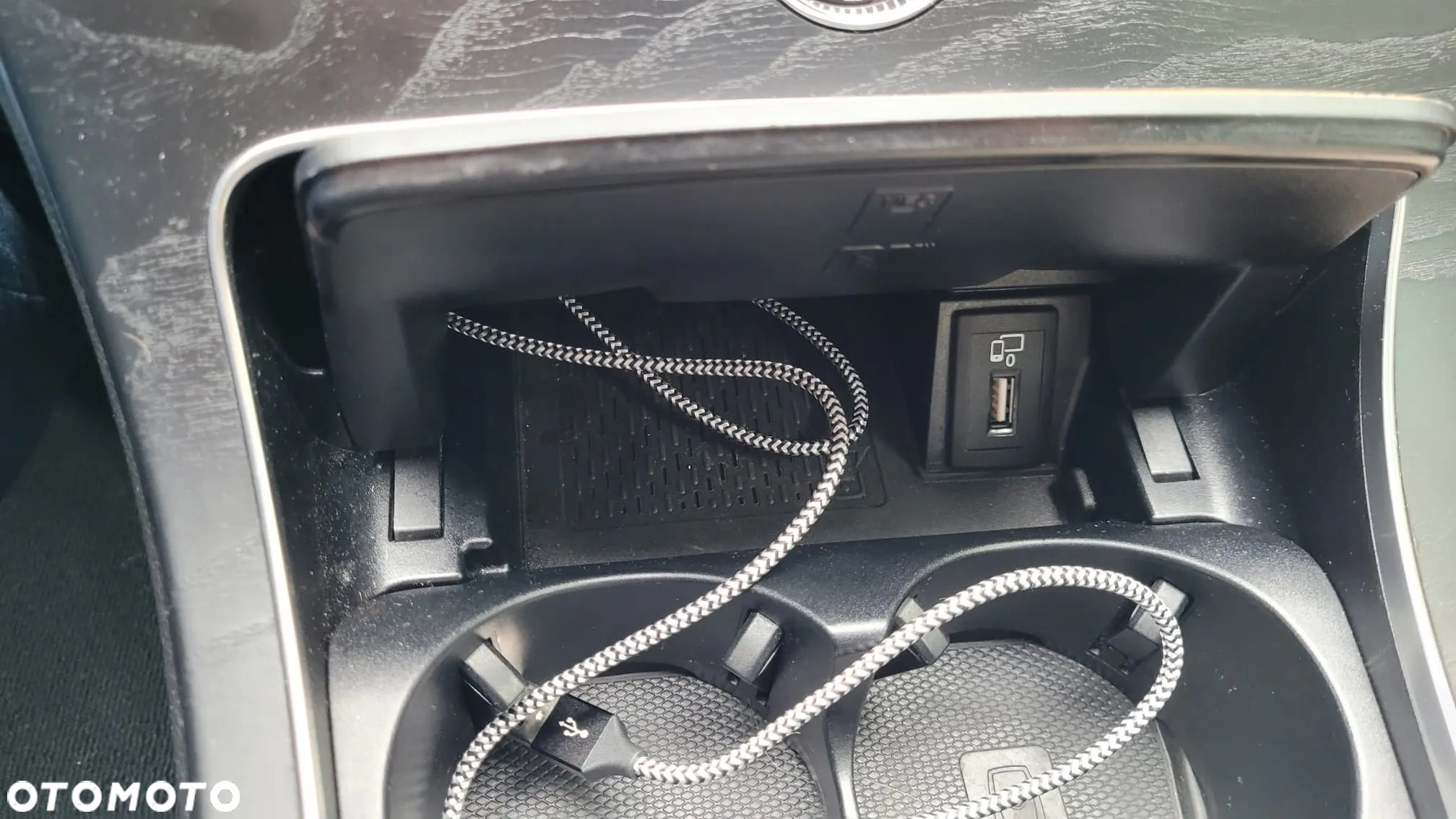 Mercedes-Benz Klasa C 300 4Matic 9G-TRONIC AMG Line - 29