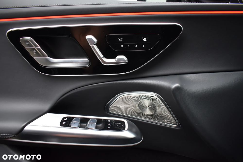 Mercedes-Benz Klasa E AMG 53 4-Matic+ - 15