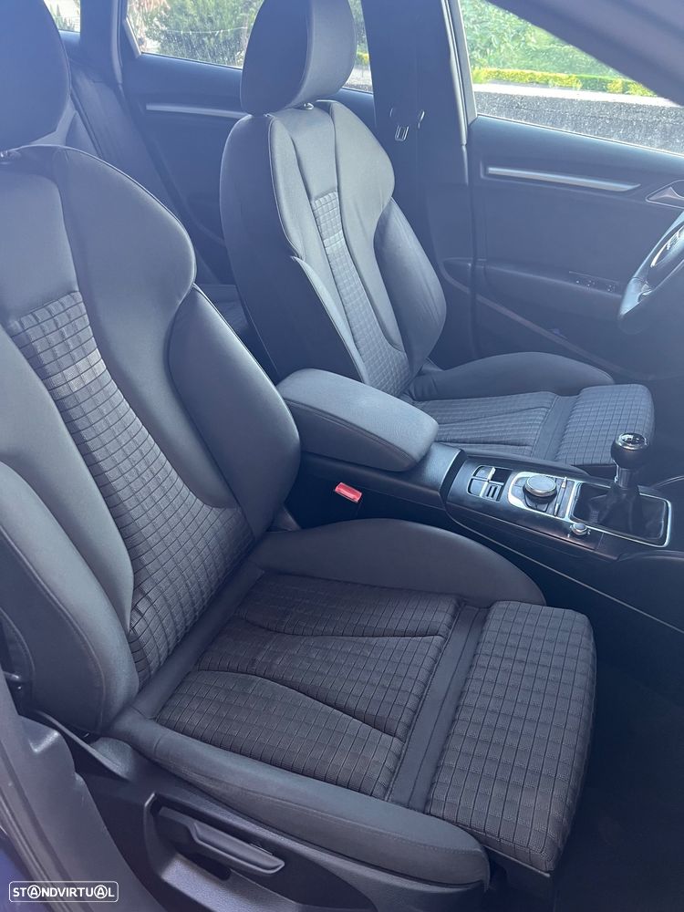 Audi A3 Sportback 1.6 TDI DPF S line Sport Pack - 18