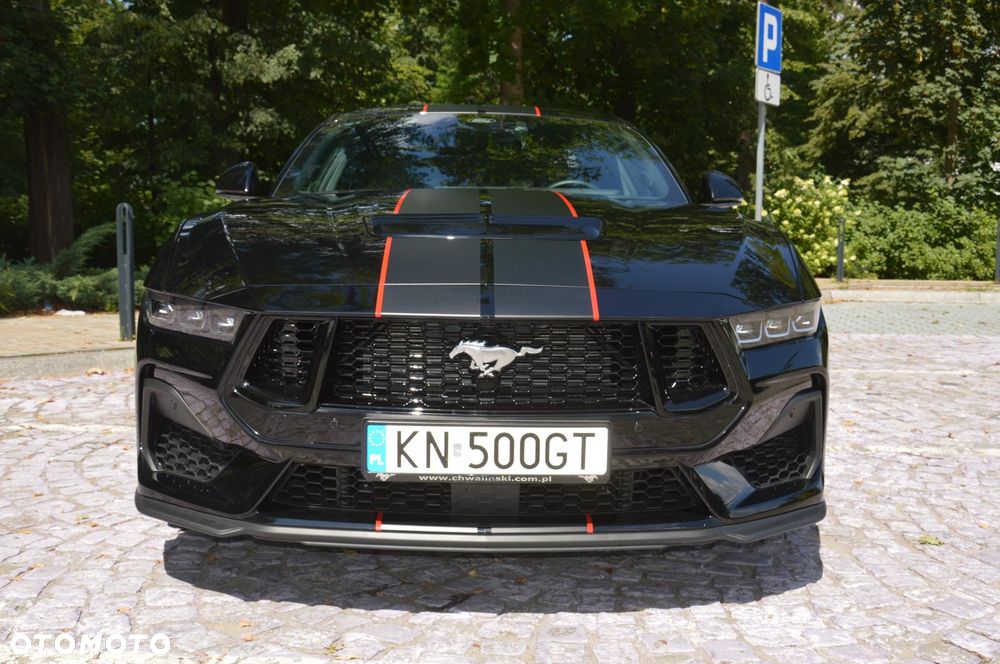 Ford Mustang - 4