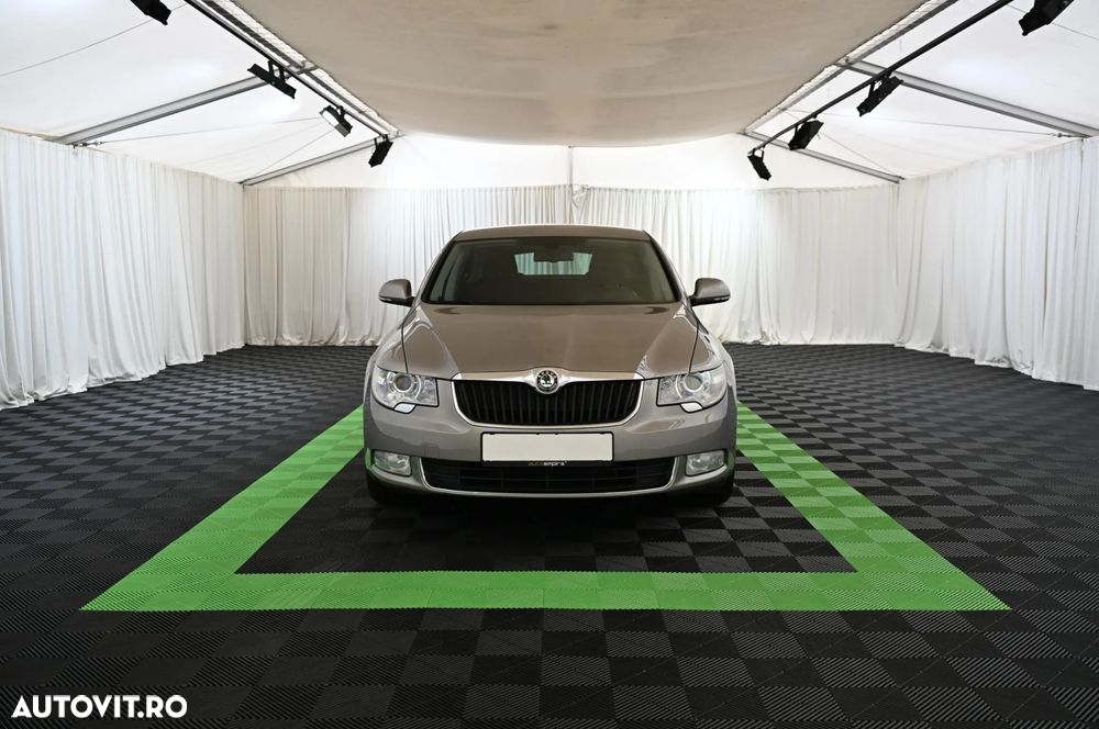 Skoda Superb 2.0 TDI Ambition - 2