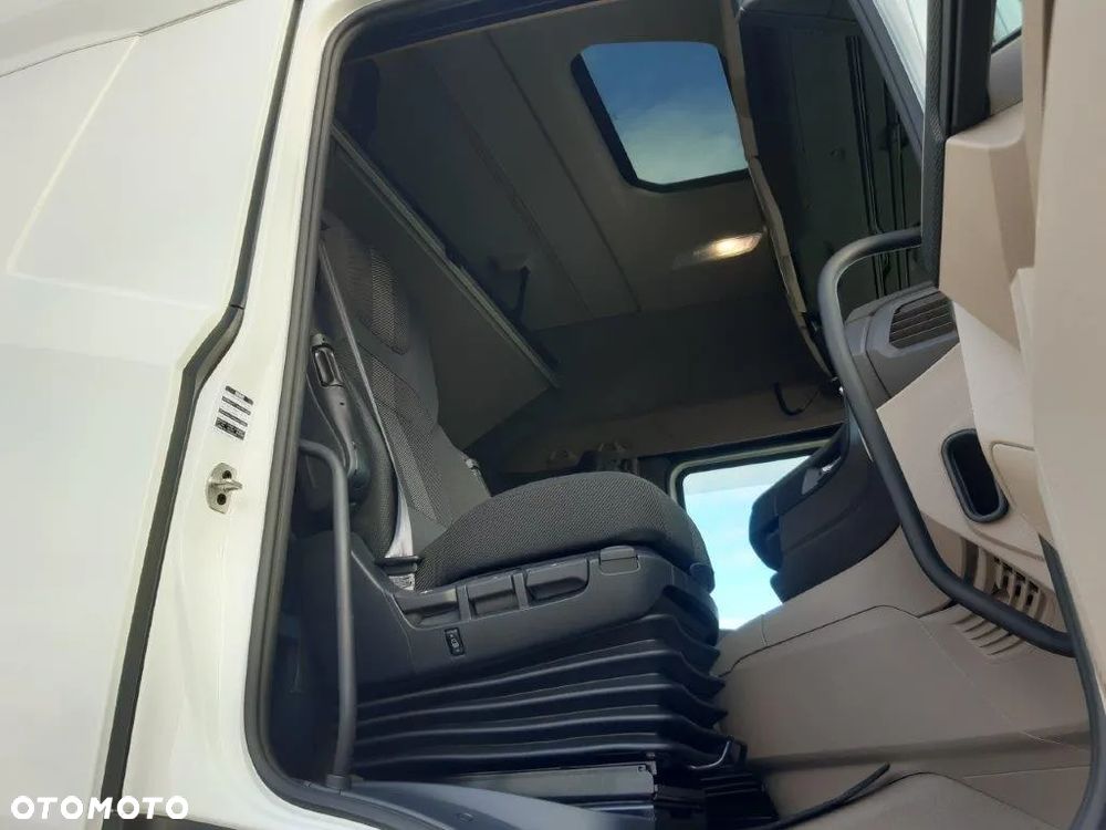 DAF XG 480 FT  LOWDECK  STOCK (31930) - 14