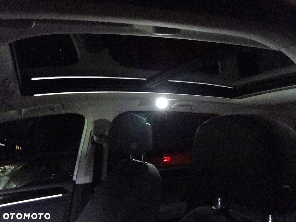 Volkswagen Touran 1.4 TSI (BlueMotion Technology) Highline - 30