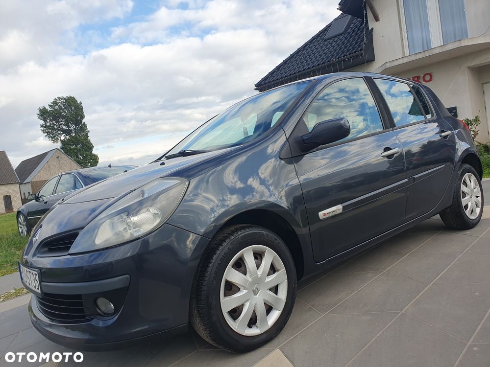 Renault Clio - 1