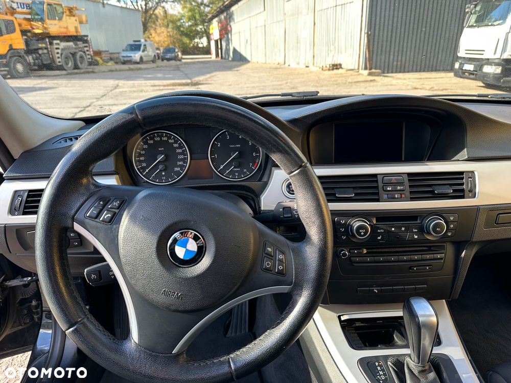 BMW Seria 3 - 33