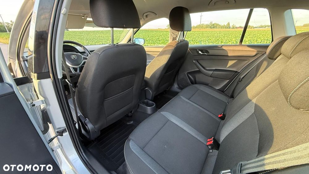 Skoda RAPID 1.2 TSI Active - 7
