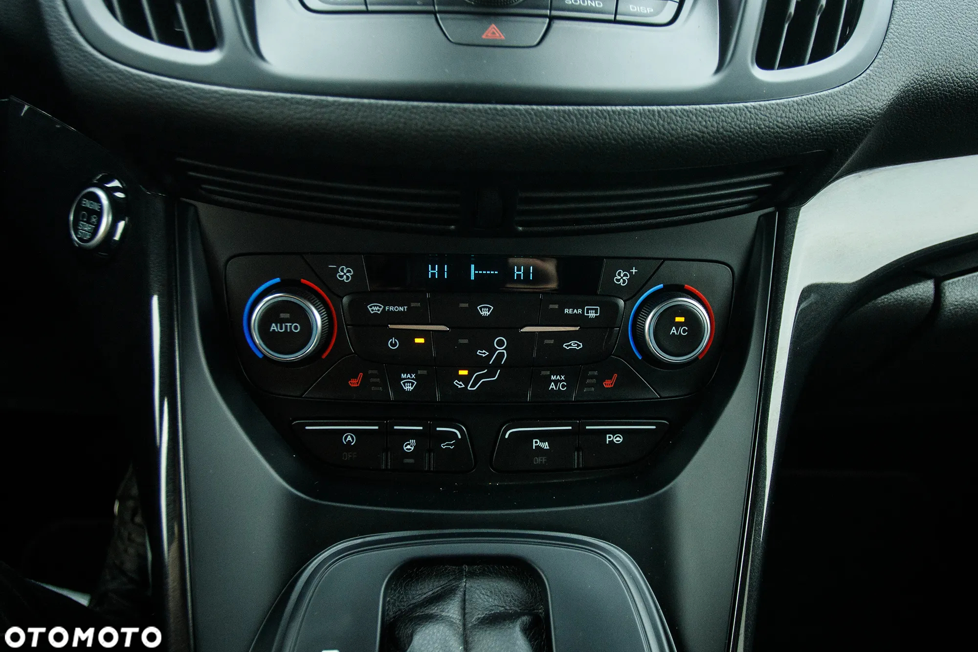 Ford Kuga 1.5 EcoBoost 4x4 ST-Line - 28