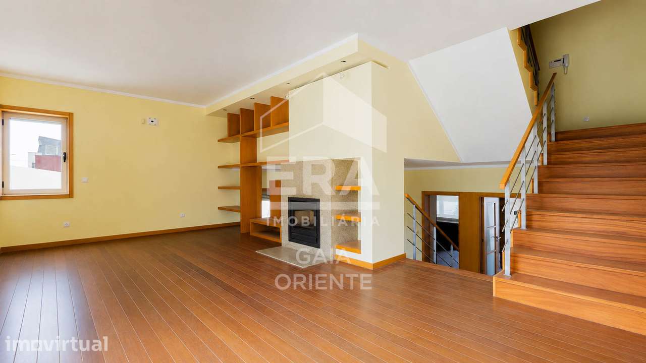 T3 com potencial para 5 quartos - Grande imagem: 2/48