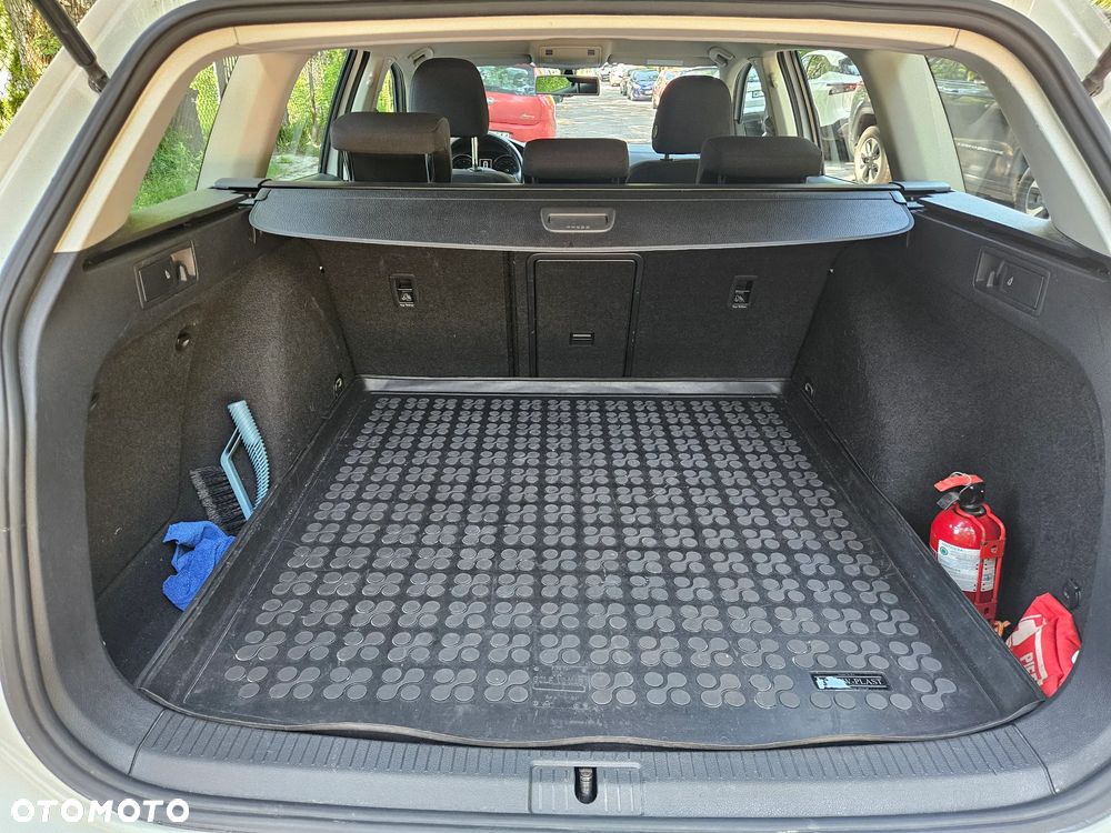 Volkswagen Golf 1.4 TSI BMT Comfortline - 11