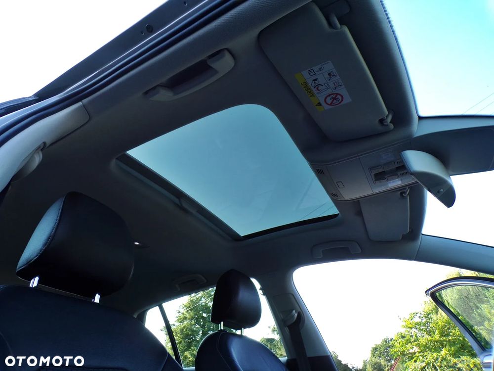 Volkswagen Golf 2.0 TDI SCR Highline - 25