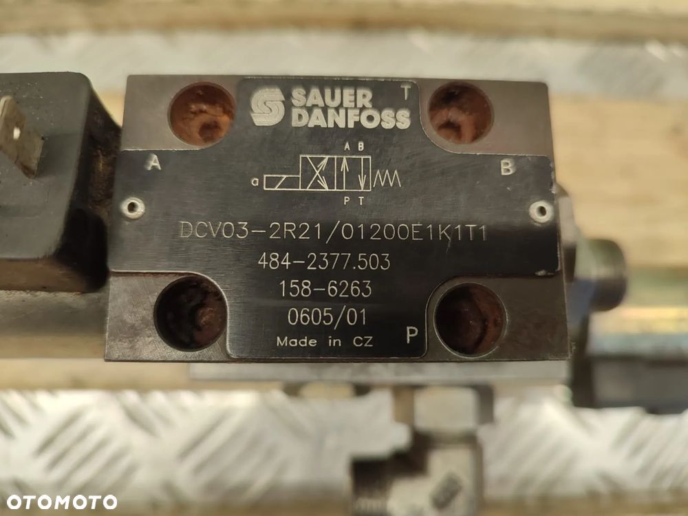 Blok zaworowy Sauer-Danfoss DCV03 2R21 - 10