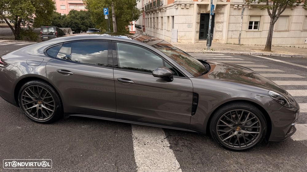 Porsche Panamera 4S - 4