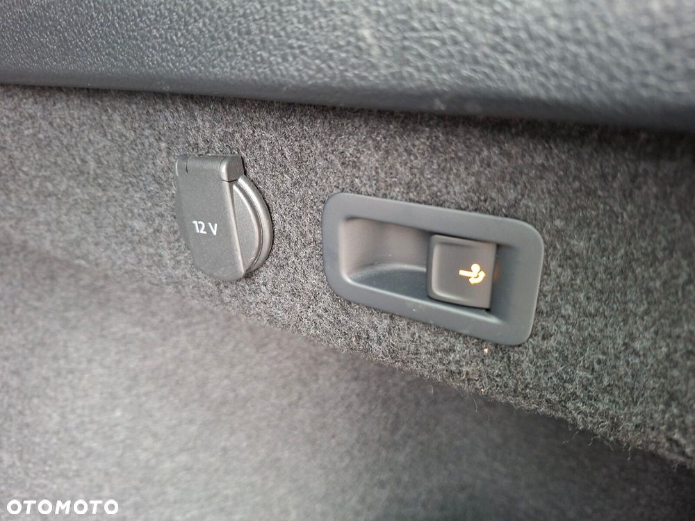 Volkswagen Passat - 18