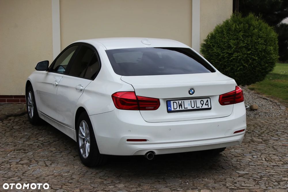 BMW Seria 3 316d Edition Luxury Line Purity - 26