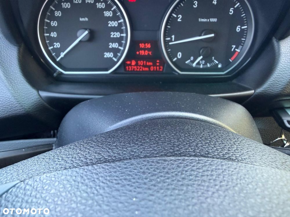 BMW Seria 1 130i - 13
