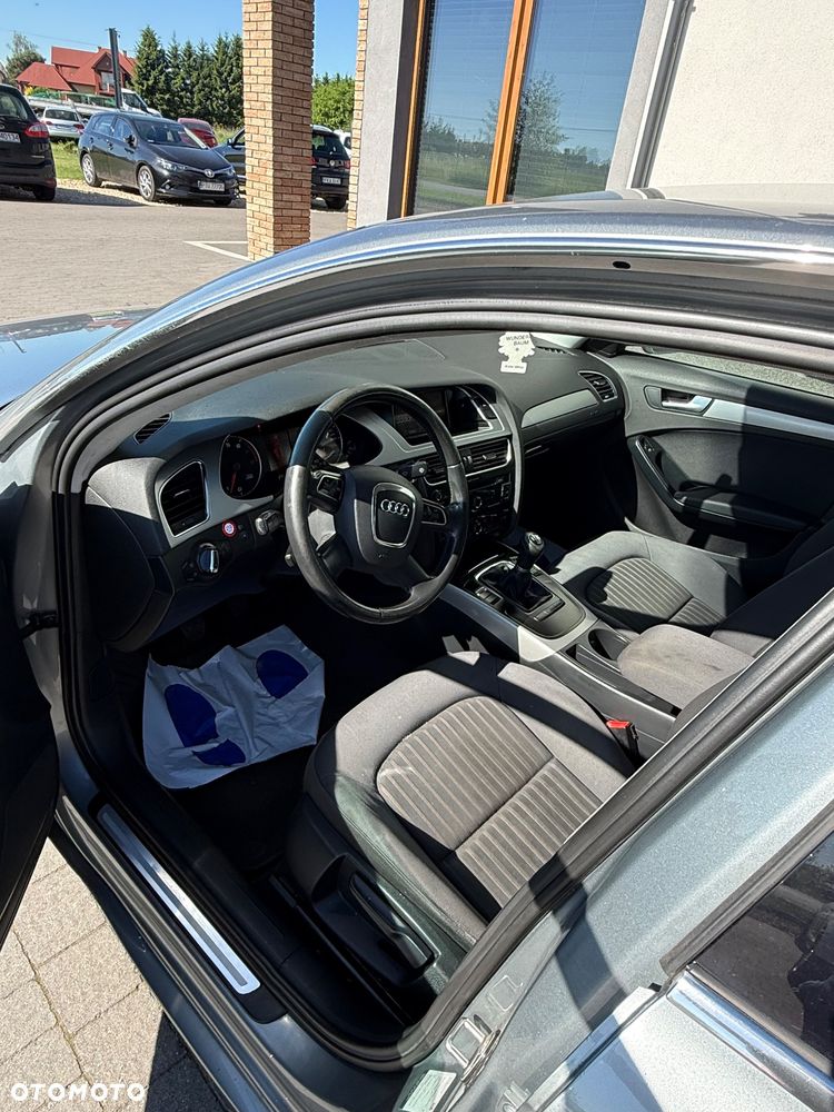 Audi A4 Limousine 1.8 TFSI Ambiente - 2