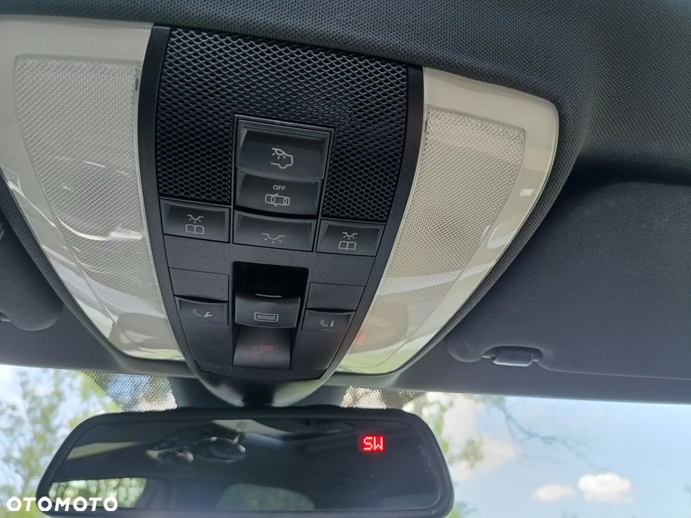 Mercedes-Benz Klasa C 350 T (BlueEFFICIENCY) 7G-TRONIC Avantgarde - 29