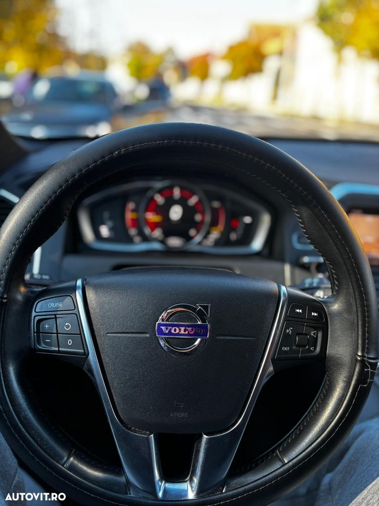 Volvo XC 60 D4 Inscription - 5