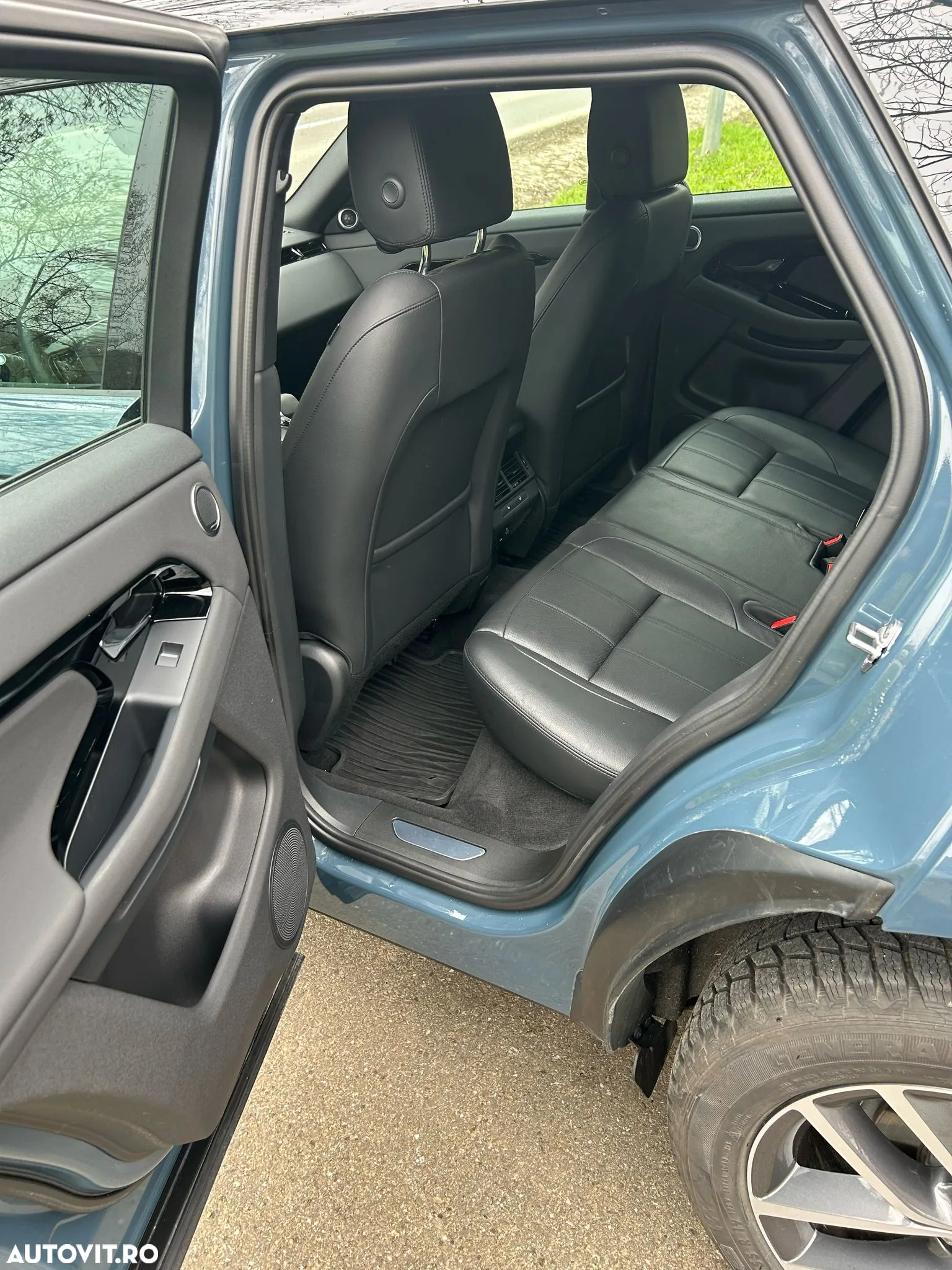 Land Rover Range Rover Evoque 2.0 D165 MHEV SE - 13