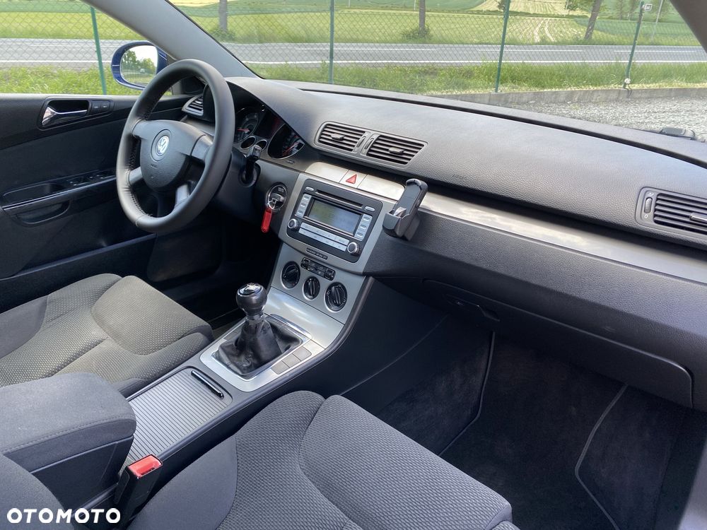 Volkswagen Passat - 6