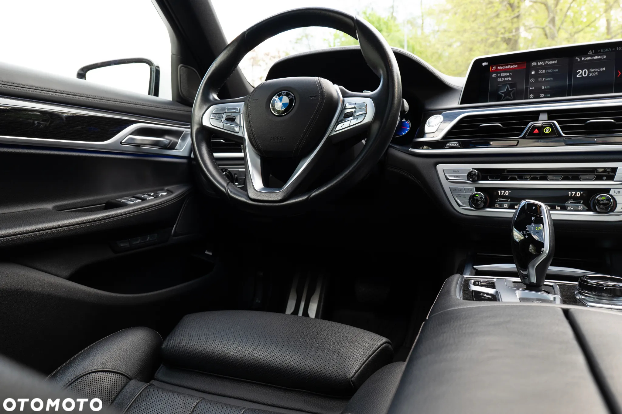 BMW Seria 7 740Li - 21