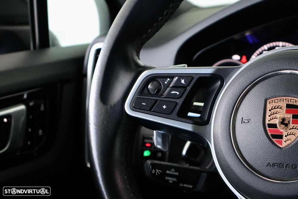 Porsche Cayenne Coupé E-Hybrid - 21