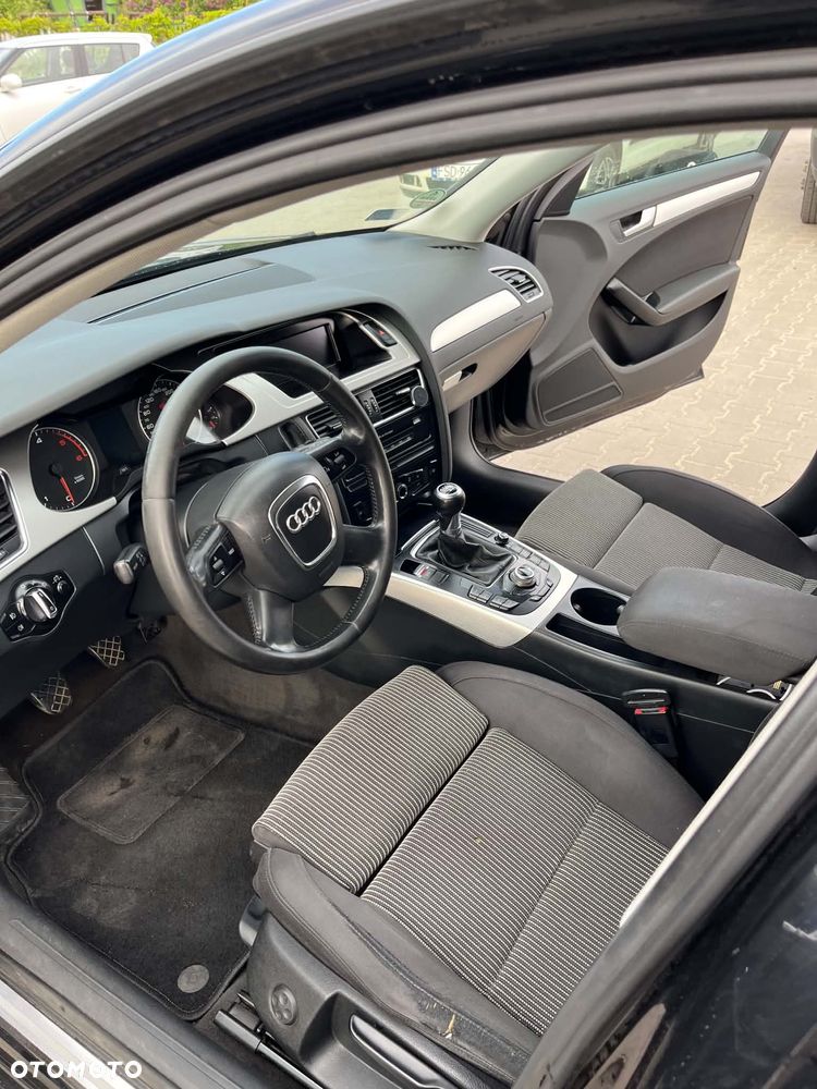 Audi A4 Avant 2.0 TDI DPF - 8