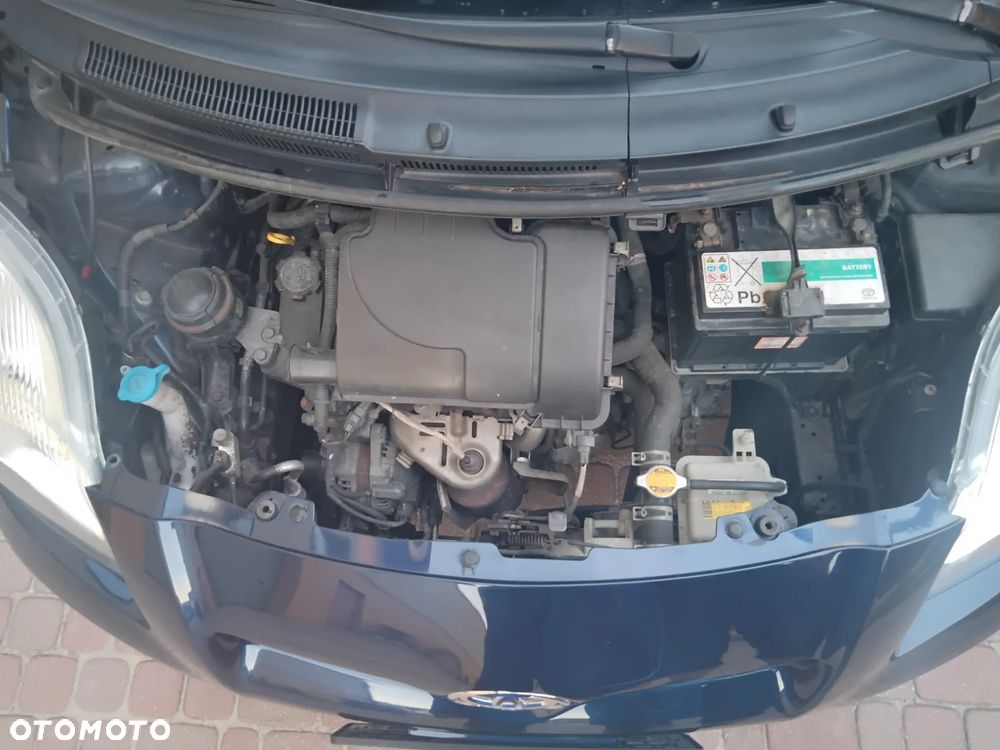 Toyota Yaris 1.0 VVT-i Cool - 11
