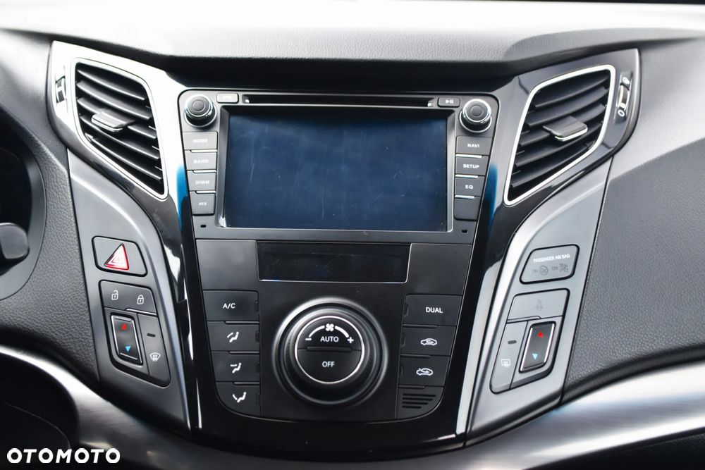 Hyundai i40 i40cw 1.7 CRDi Fifa World Cup Edition - 19