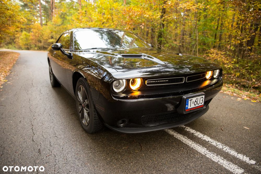 Dodge Challenger - 6