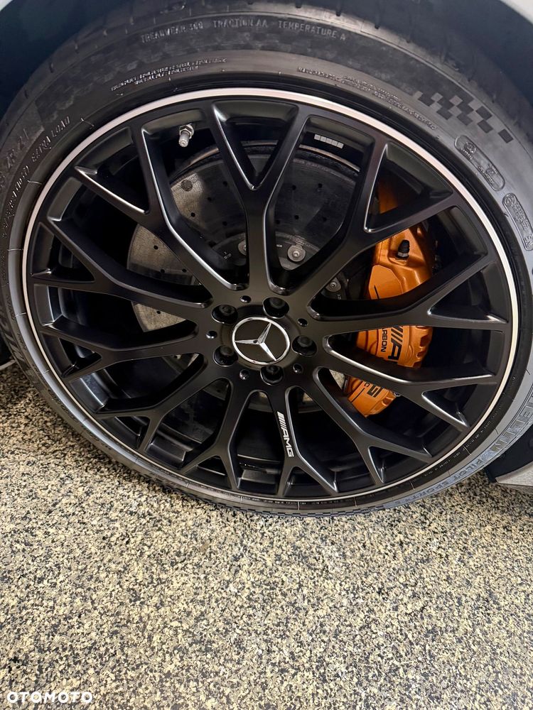 Mercedes-Benz SL - 17