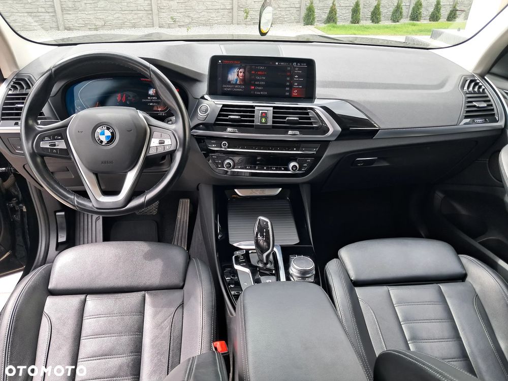 BMW X3 sDrive18d - 14