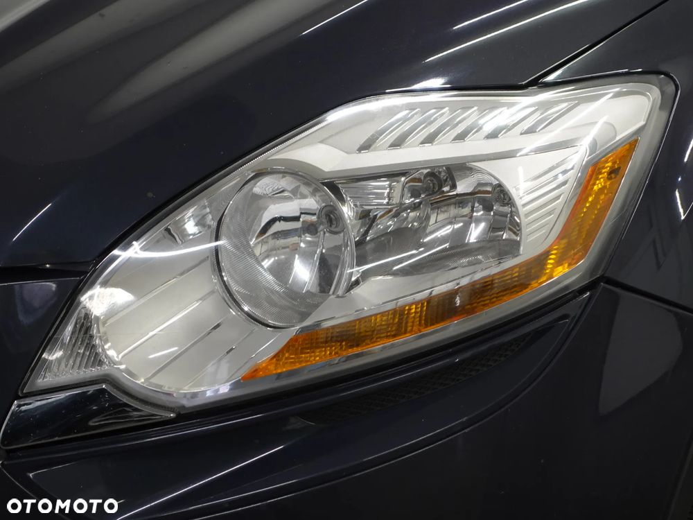 Ford Kuga - 13