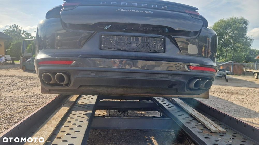 Porsche Panamera 4S Diesel - 11
