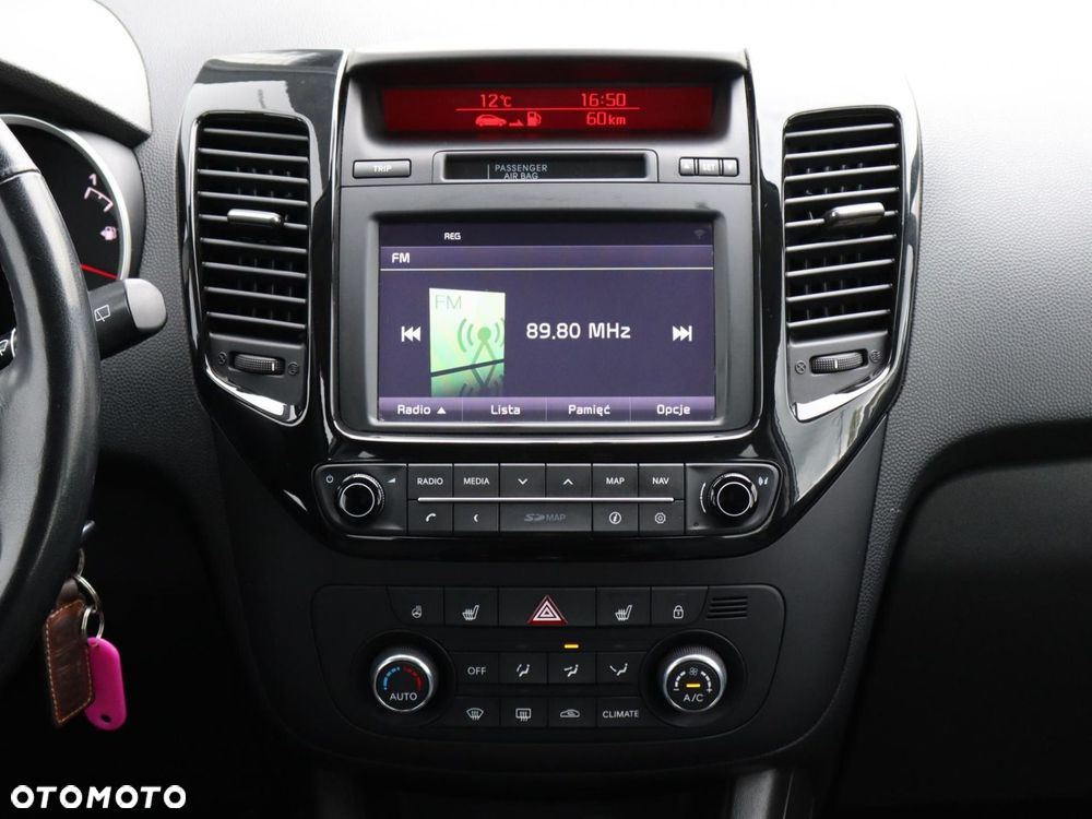 Kia Venga - 12