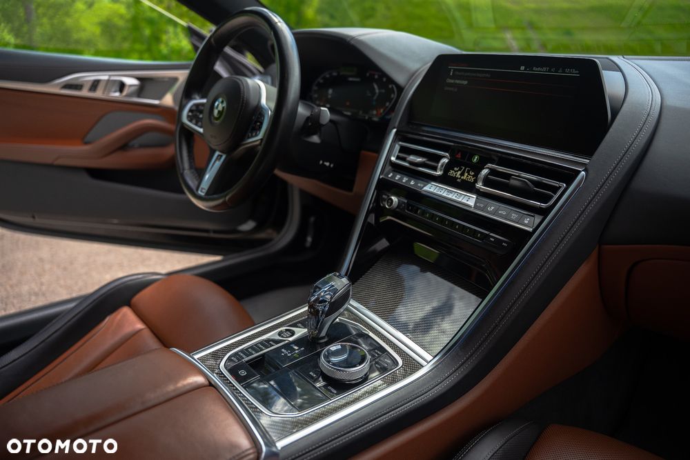 BMW Seria 8 - 18