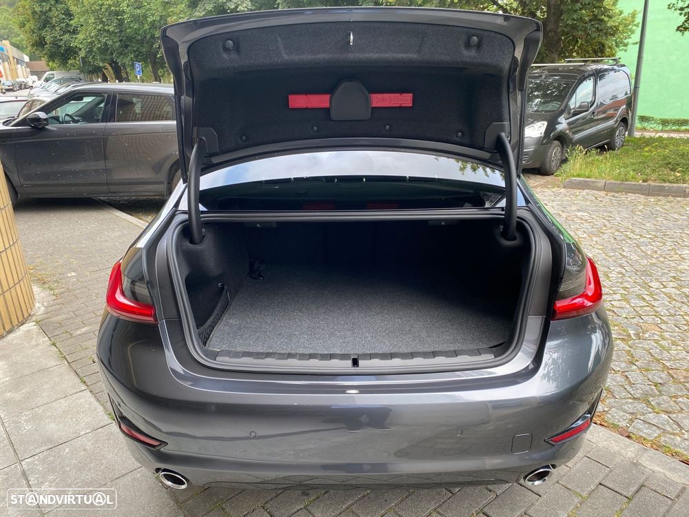 BMW 320 e Line Sport Auto - 32