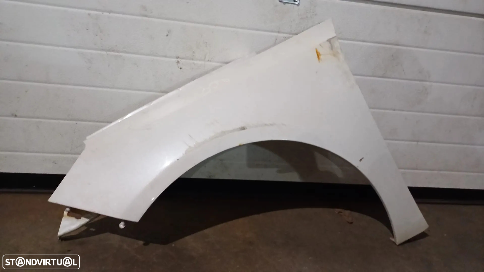 Guarda lamas esquerdo Peugeot 308 Sw de 2013 a 2017 | 9802164380 - 2