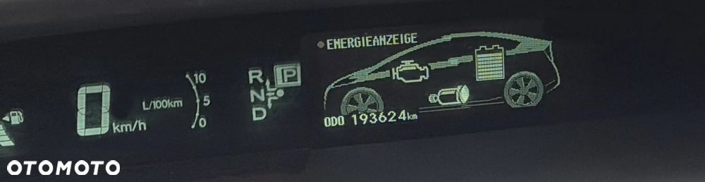 Toyota Prius - 3