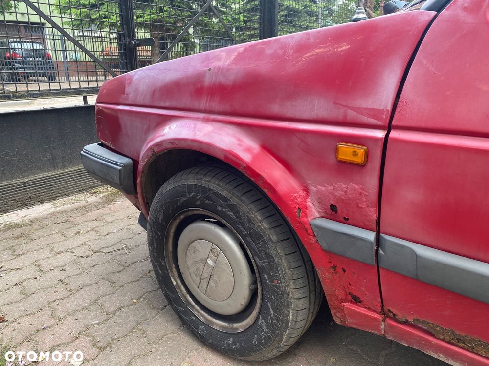 Volkswagen Golf 1.6 CL - 7