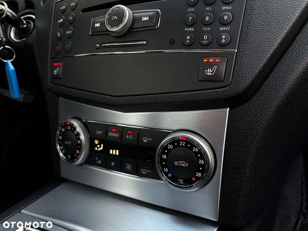 Mercedes-Benz Klasa C 180 Kompressor Avantgarde - 37